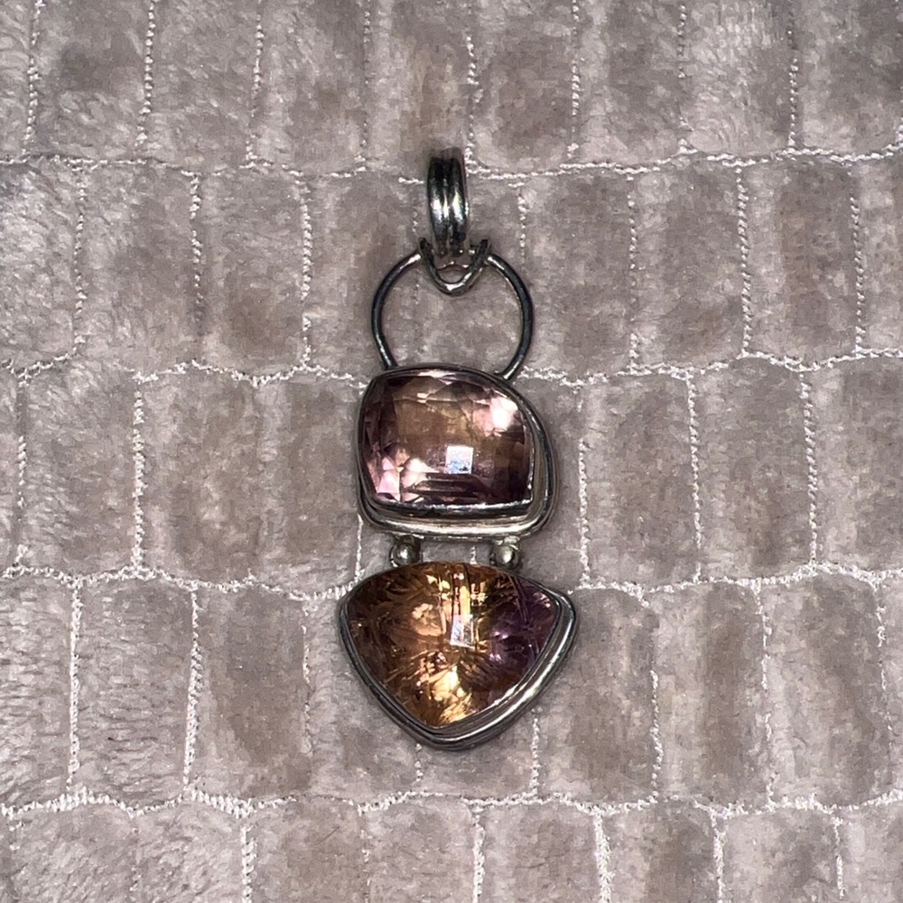 Chic Two-Stone Pendant